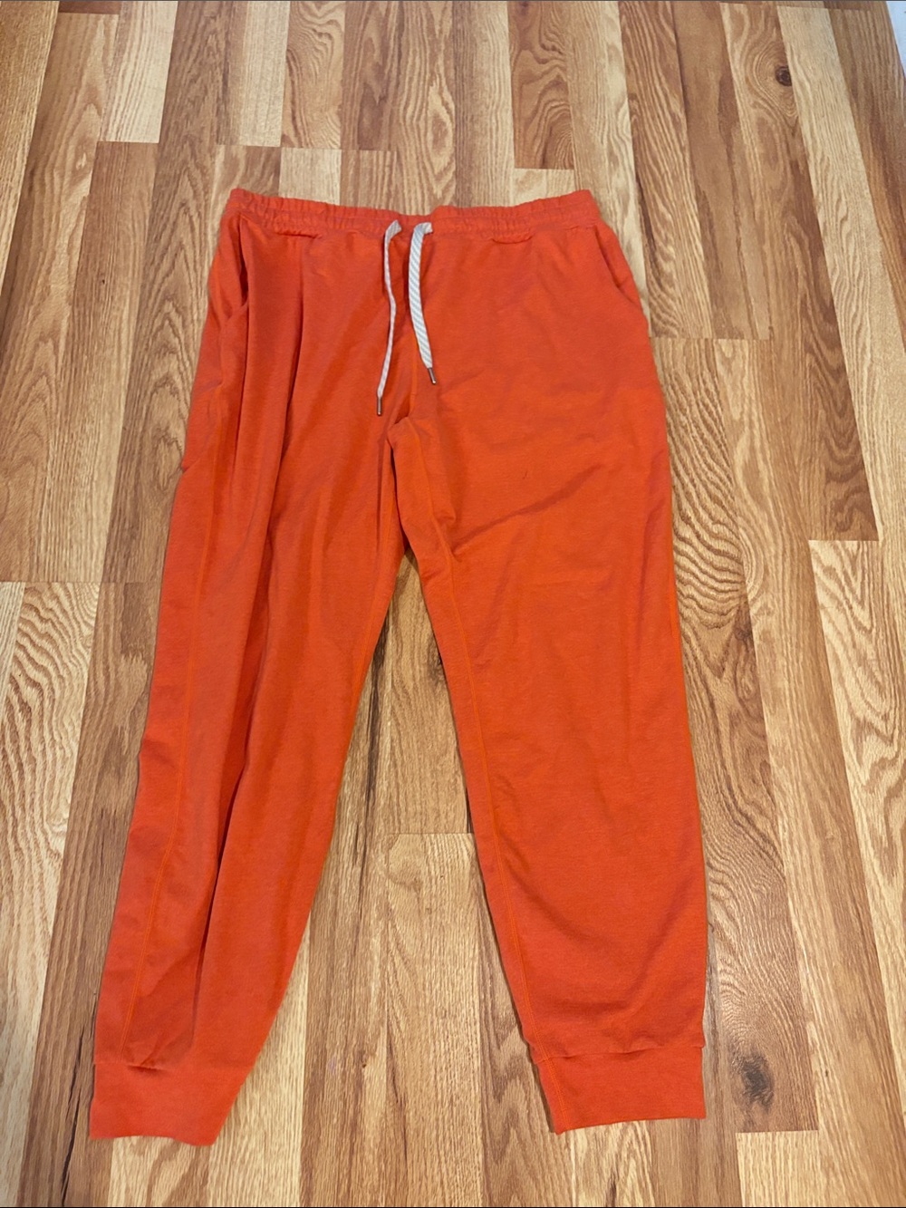Vuori | Performance Joggers | M